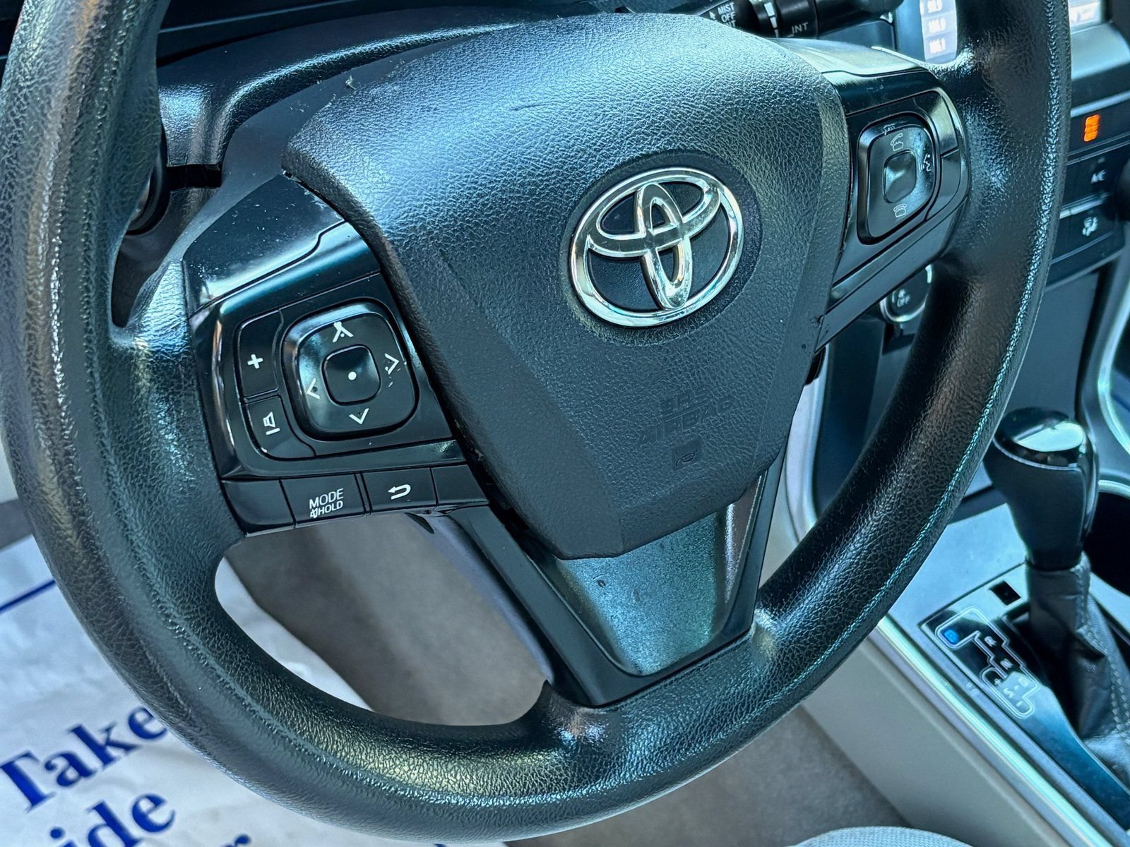 Used 2015 Toyota Camry LE FWD image 12