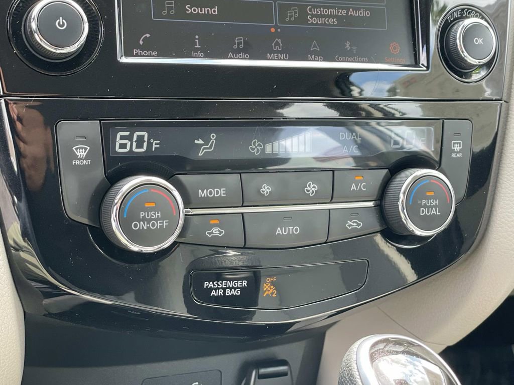 Used 2022 Nissan Rogue Sport SL image 12