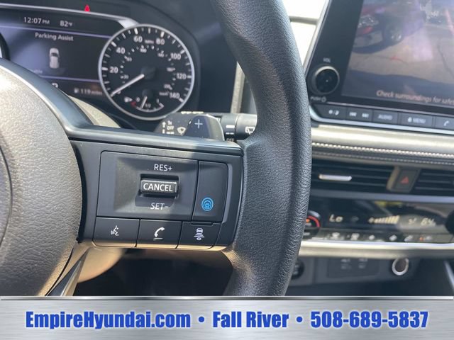 Used 2024 Nissan Rogue SV AWD/4WD image 28