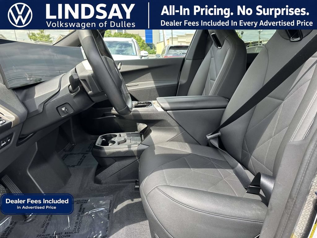 Used 2023 BMW iX xDrive50 w/ Sport Package AWD/4WD image 11