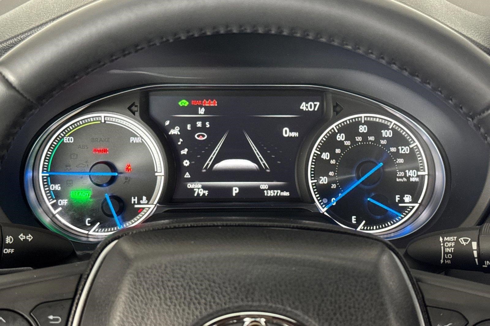 Used 2023 Toyota Venza XLE AWD/4WD image 18