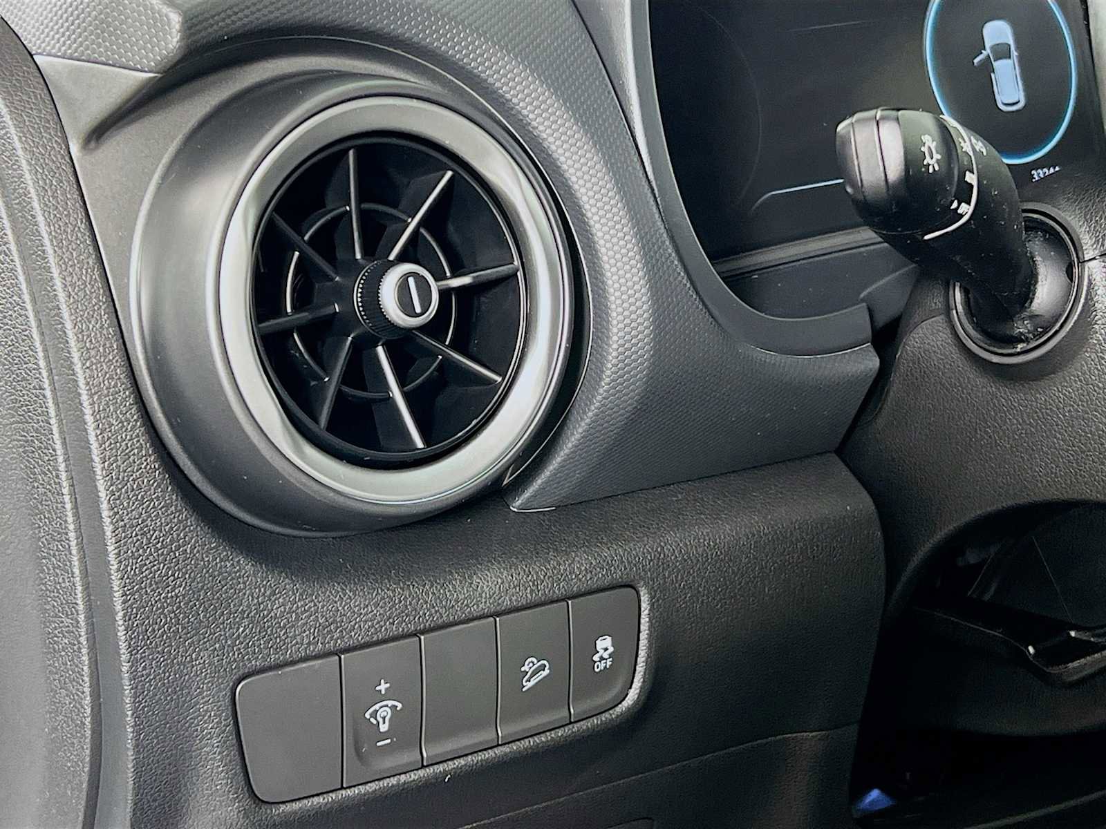 Certified 2023 Hyundai Kona Limited AWD/4WD image 10