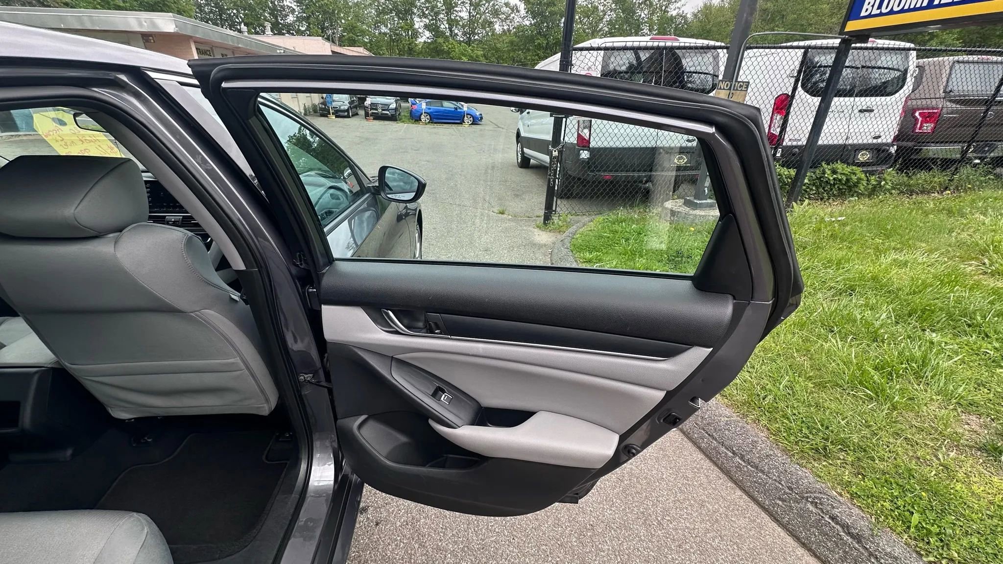 Used 2020 Honda Accord LX image 30