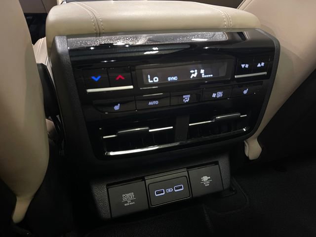 Used 2023 Acura MDX SH-AWD w/ Advance Package image 18