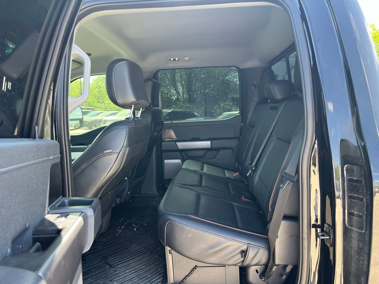 Used 2025 Ford F250 Lariat w/ Lariat Ultimate Package image 18