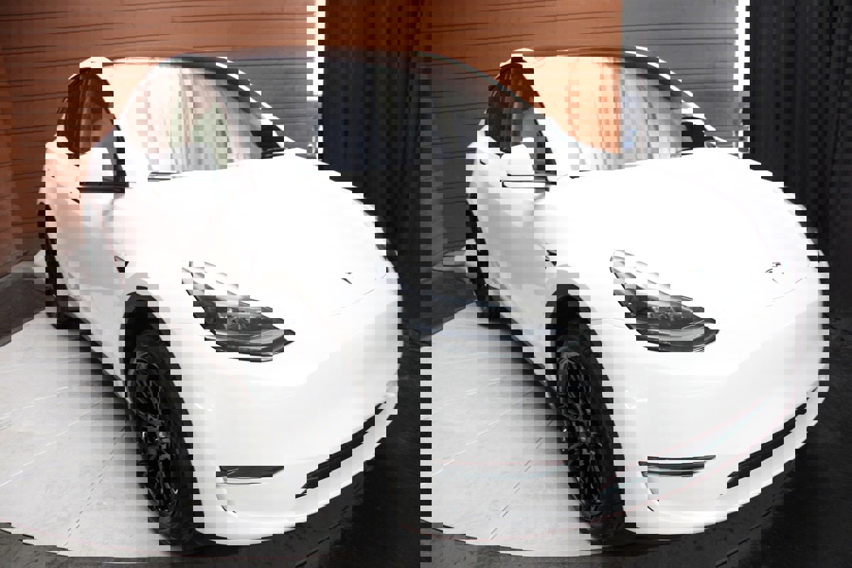 Used 2024 Tesla Model Y Long Range image 8