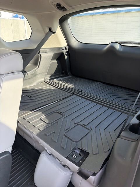 Used 2025 Honda Pilot EX-L image 10