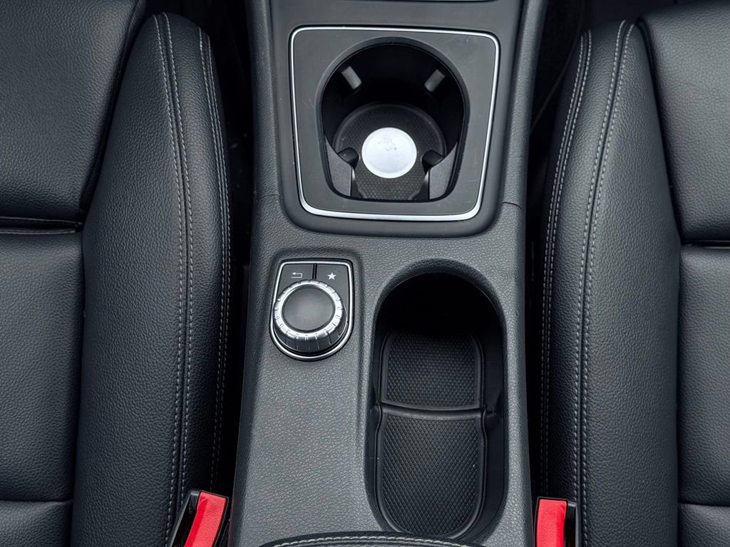 Used 2018 Mercedes-Benz CLA 250 4MATIC image 35