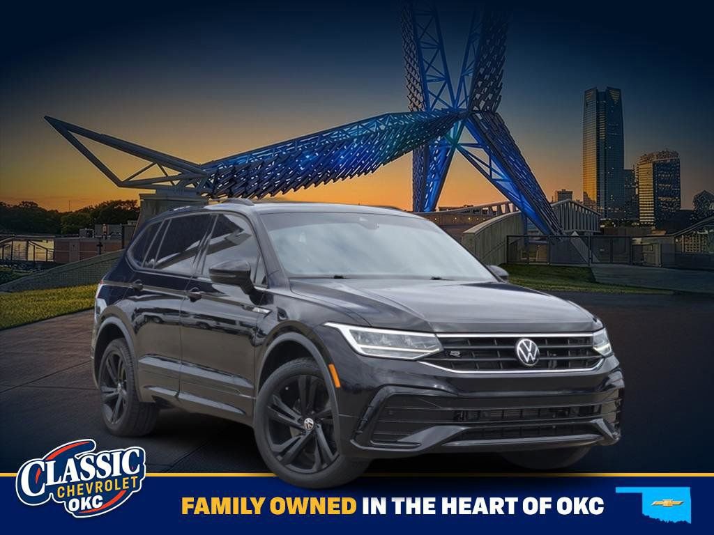 Used 2023 Volkswagen Tiguan SE R-Line