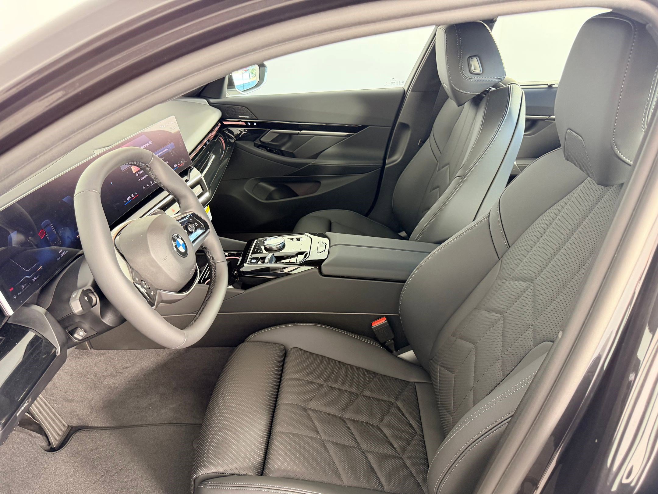 New 2026 BMW 530i RWD image 5