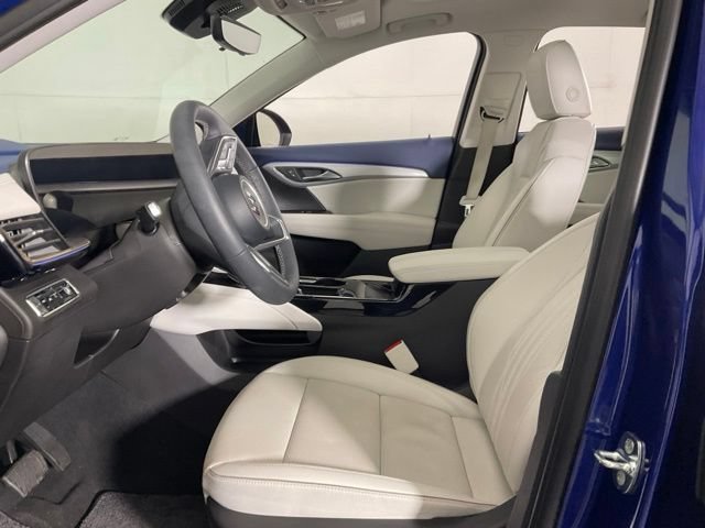 Used 2024 Buick Envision Avenir AWD/4WD image 29