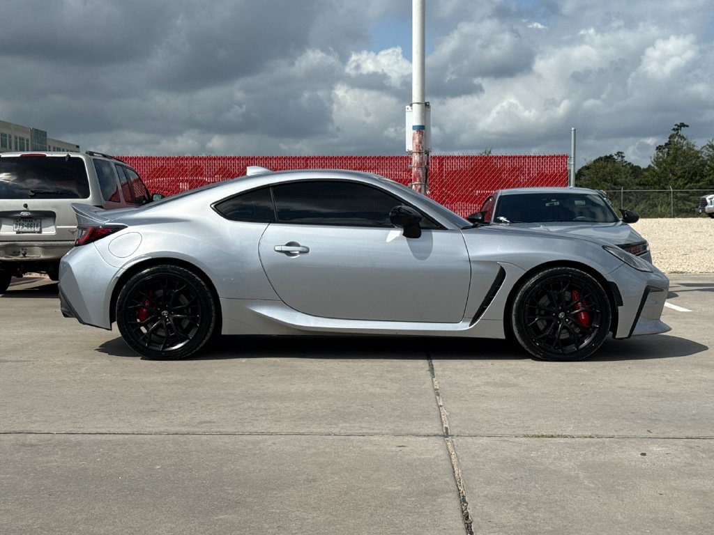 Used 2025 Toyota GR86 Premium w/ Performance Package RWD image 7