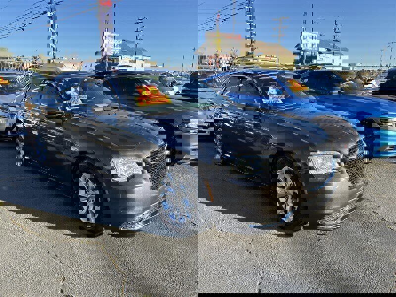 Used 2020 Chrysler 300 Touring image 33