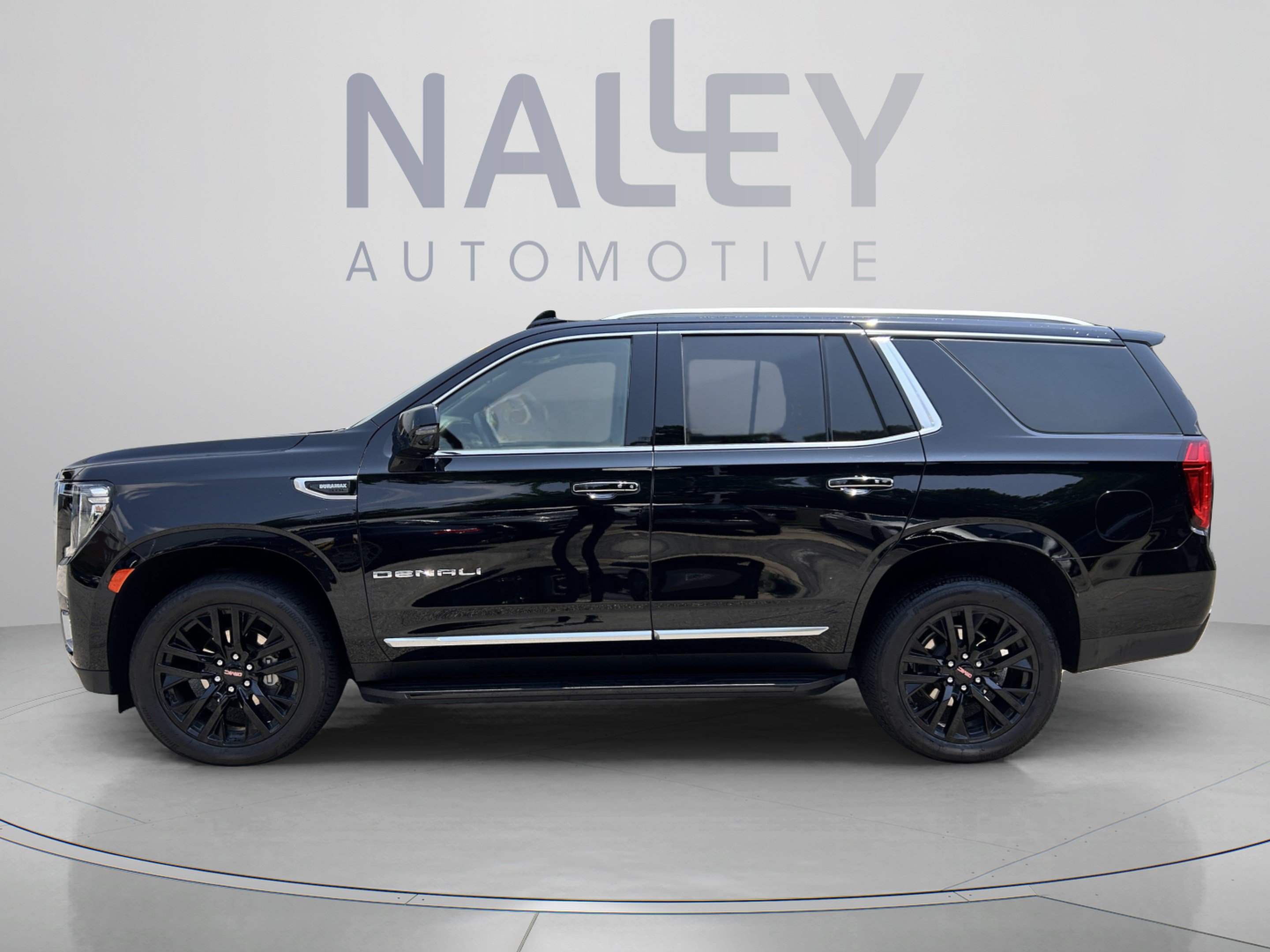 Used 2024 GMC Yukon Denali w/ Max Trailering Package RWD image 2