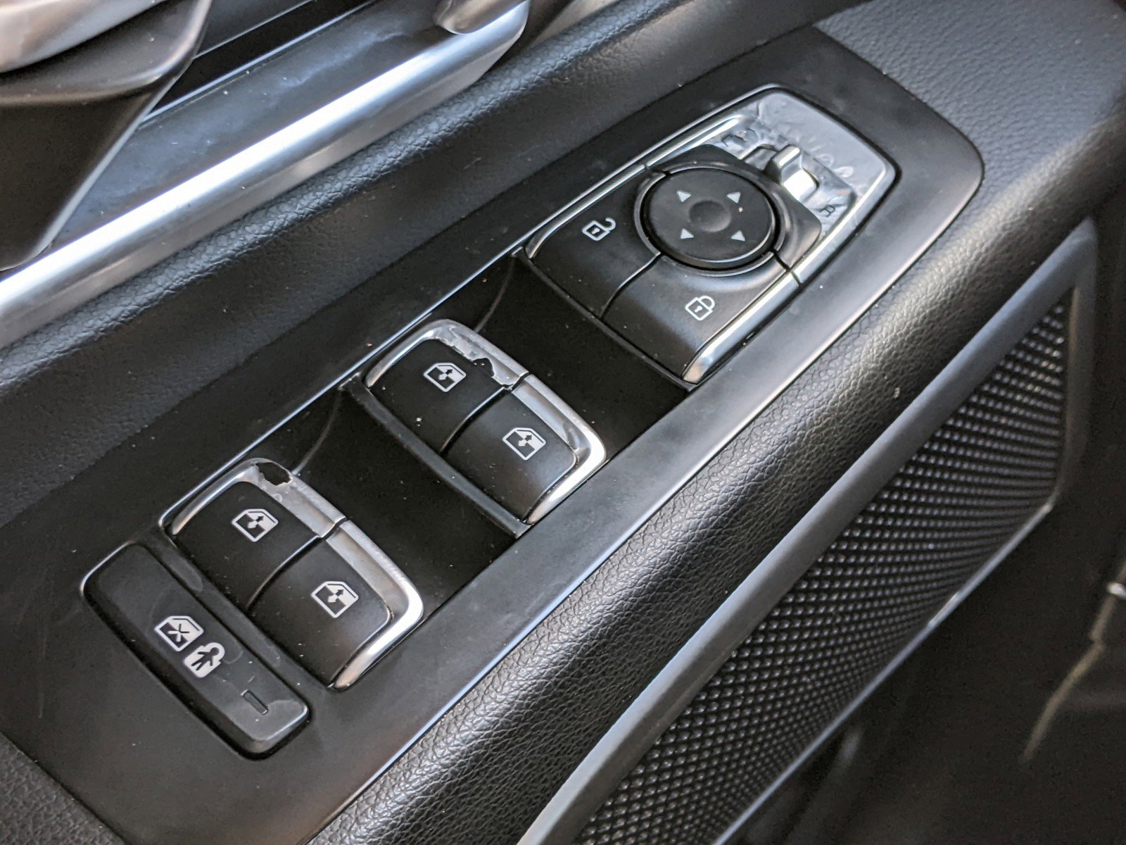 Used 2020 Kia Telluride LX image 37