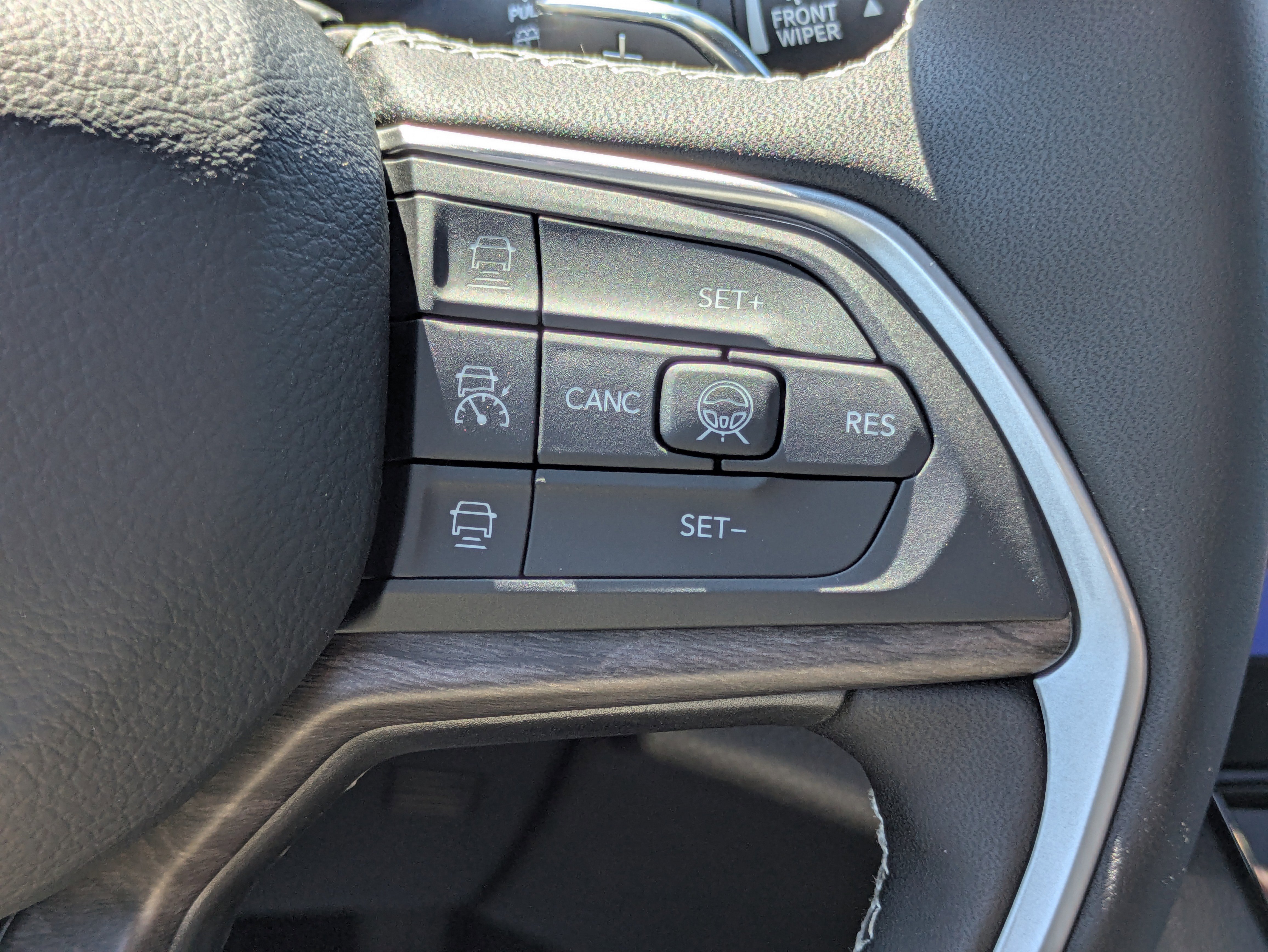 New 2026 Jeep Grand Cherokee Limited RWD image 21