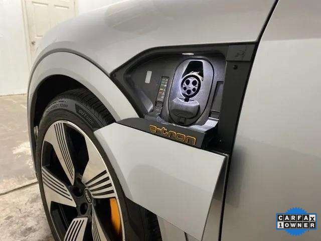 Used 2023 Audi e-tron Premium Plus image 99
