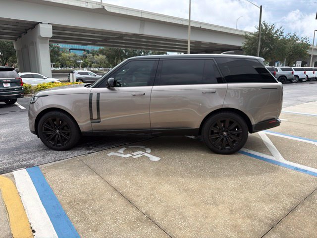 Used 2023 Land Rover Range Rover Long Wheelbase Autobiography AWD/4WD image 4