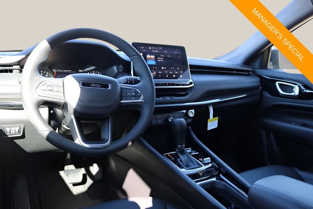 New 2026 Jeep Compass Latitude AWD/4WD image 13