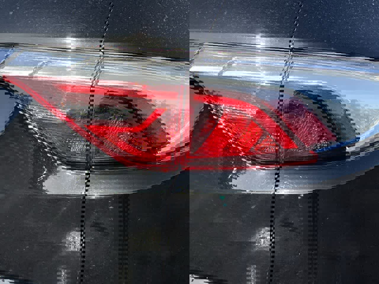 Used 2023 Buick Enclave Essence image 40