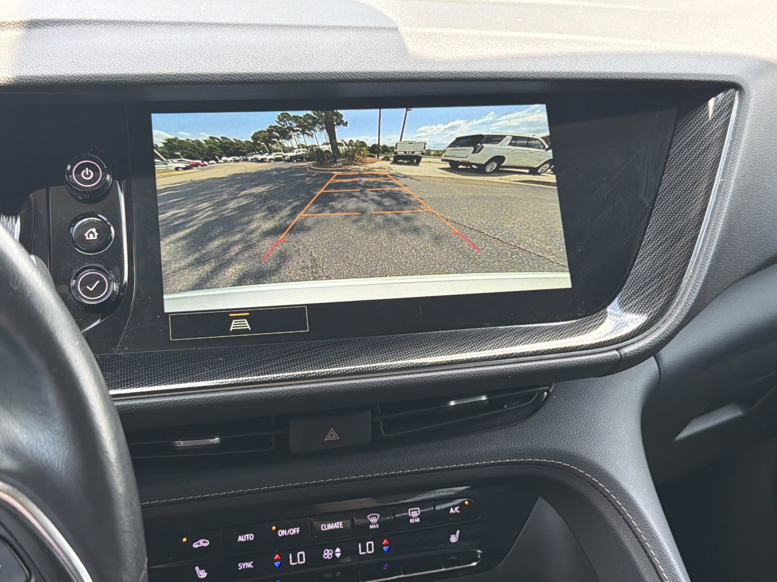 Used 2023 Buick Envision Essence w/ Sport Touring Package FWD image 25