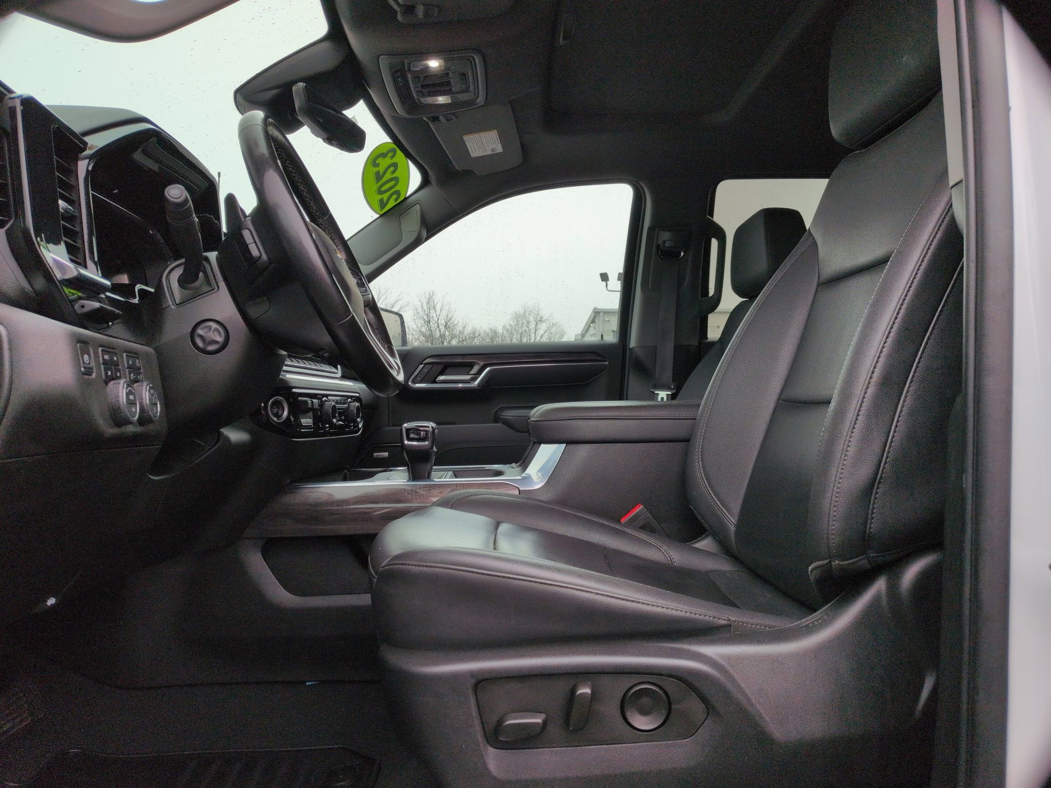 Used 2023 Chevrolet Silverado 1500 LTZ w/ LTZ Premium Package image 12