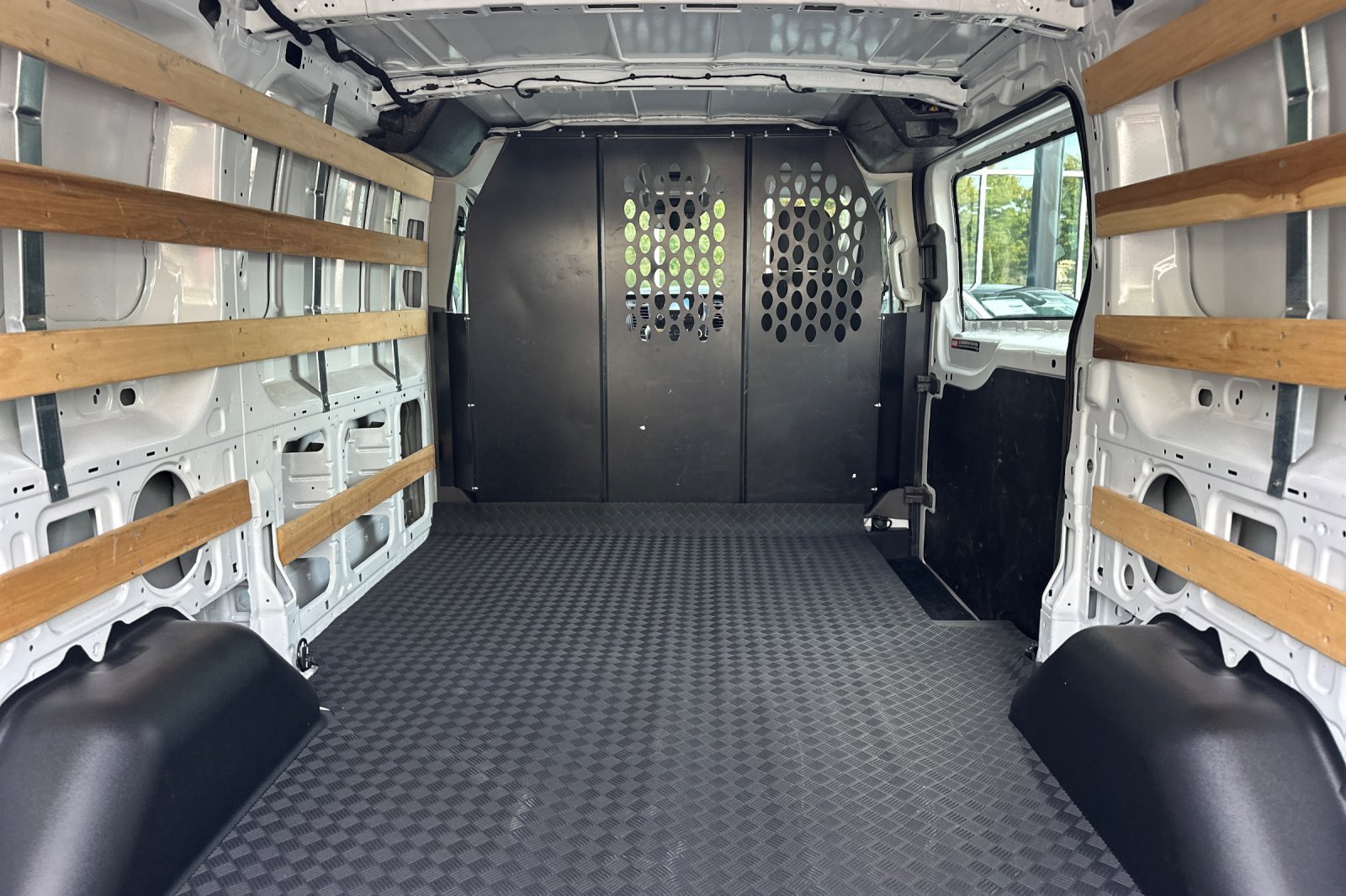 Used 2025 Ford Transit 250 Low Roof w/ Exterior Upgrade Package RWD image 14