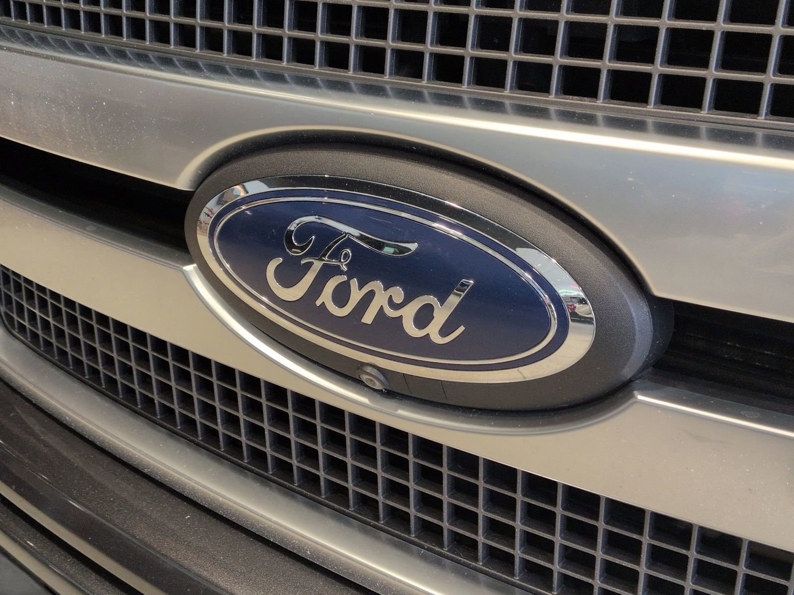 Certified 2018 Ford F150 Platinum w/ Technology Package image 26