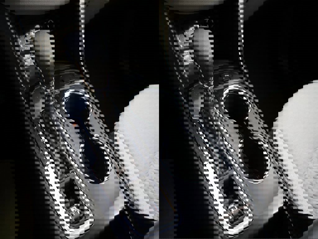 Used 2022 Chevrolet Equinox LT image 39