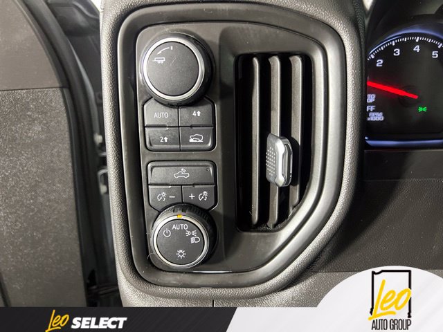 Used 2020 Chevrolet Silverado 1500 Custom w/ Custom Value Package AWD/4WD image 15
