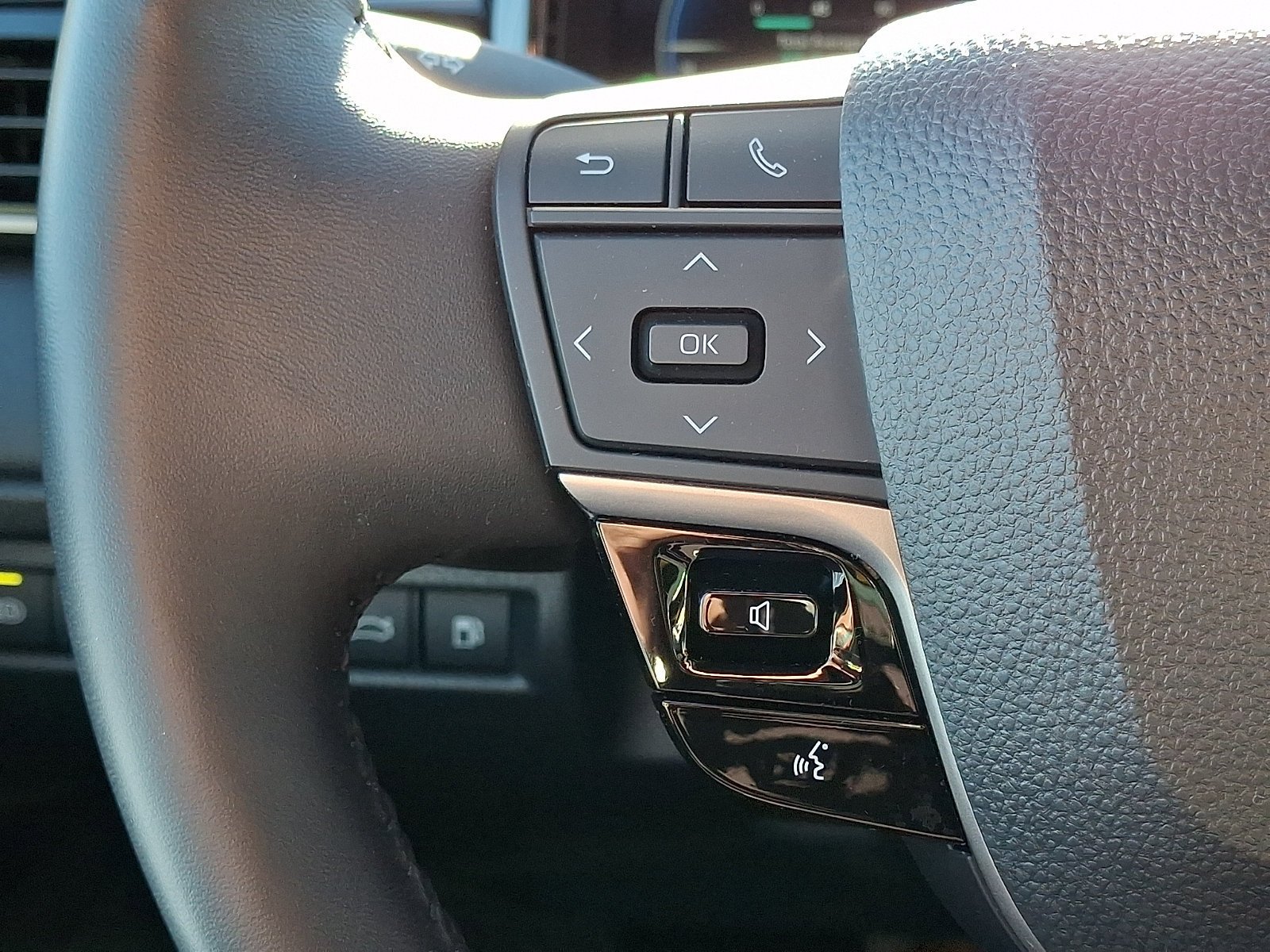 Certified 2025 Toyota Camry XSE FWD image 22