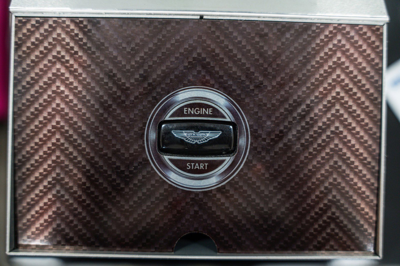 Used 2015 Aston Martin Vanquish Coupe RWD image 35