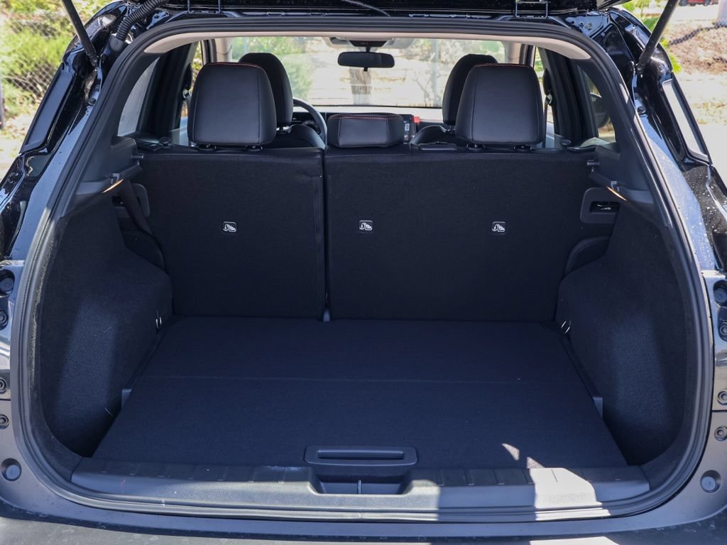 New 2026 Nissan Kicks SR FWD image 15