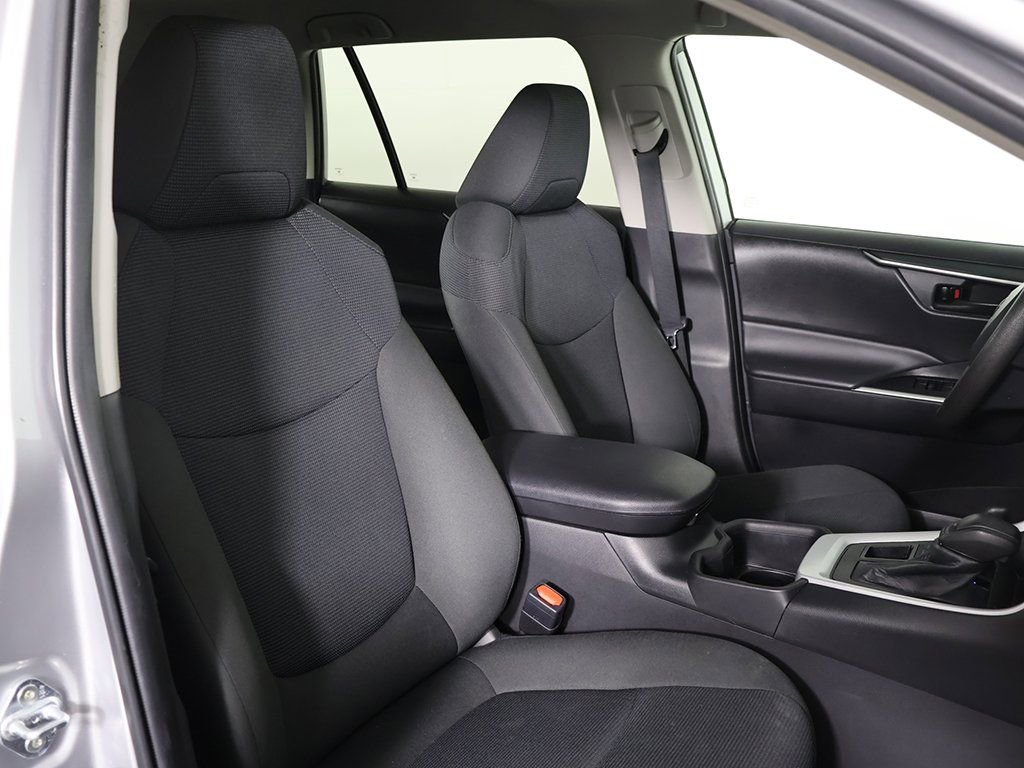 Used 2024 Toyota RAV4 LE image 23