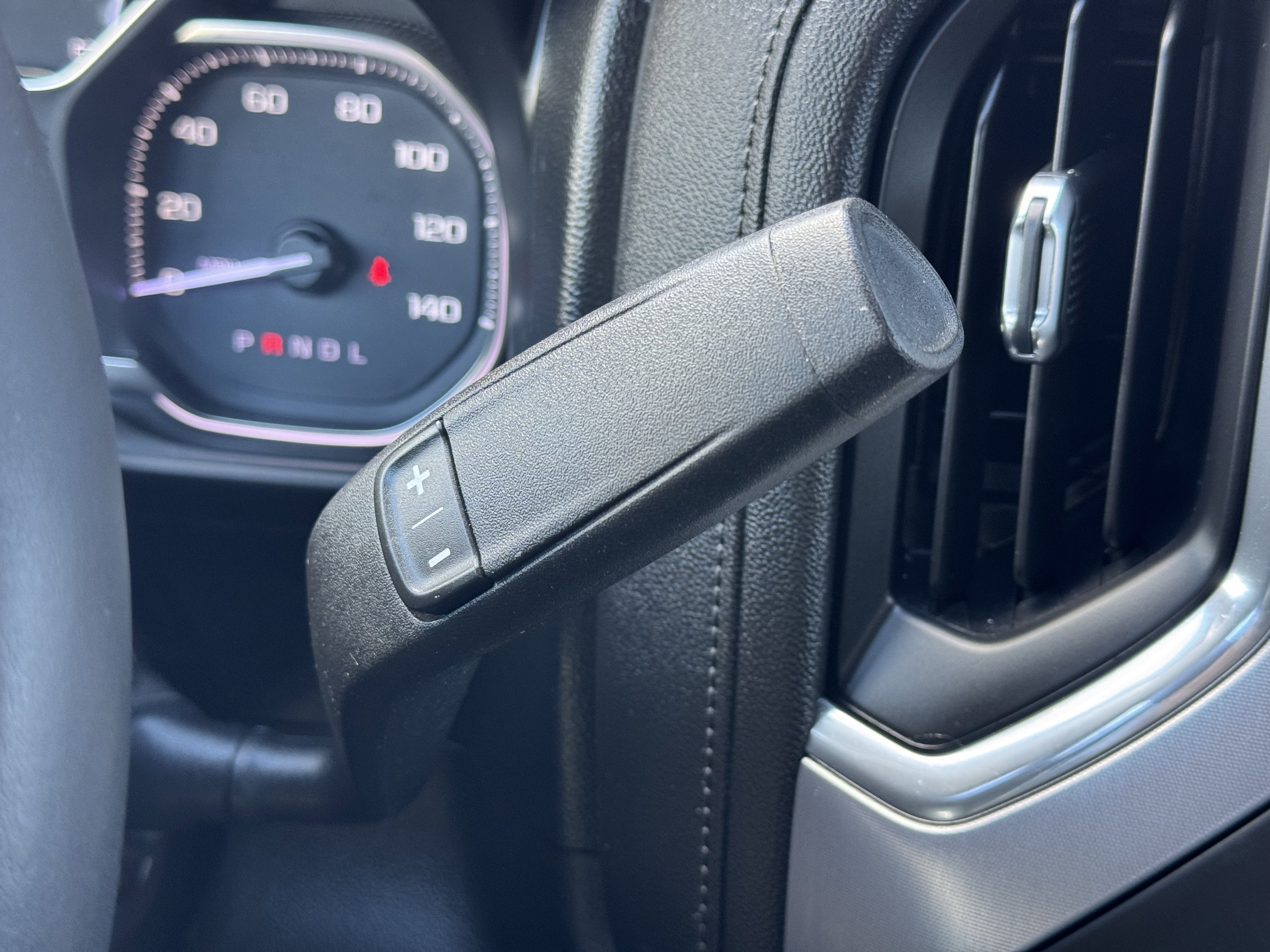 Used 2020 GMC Sierra 1500 Elevation w/ Elevation Value Package AWD/4WD image 32