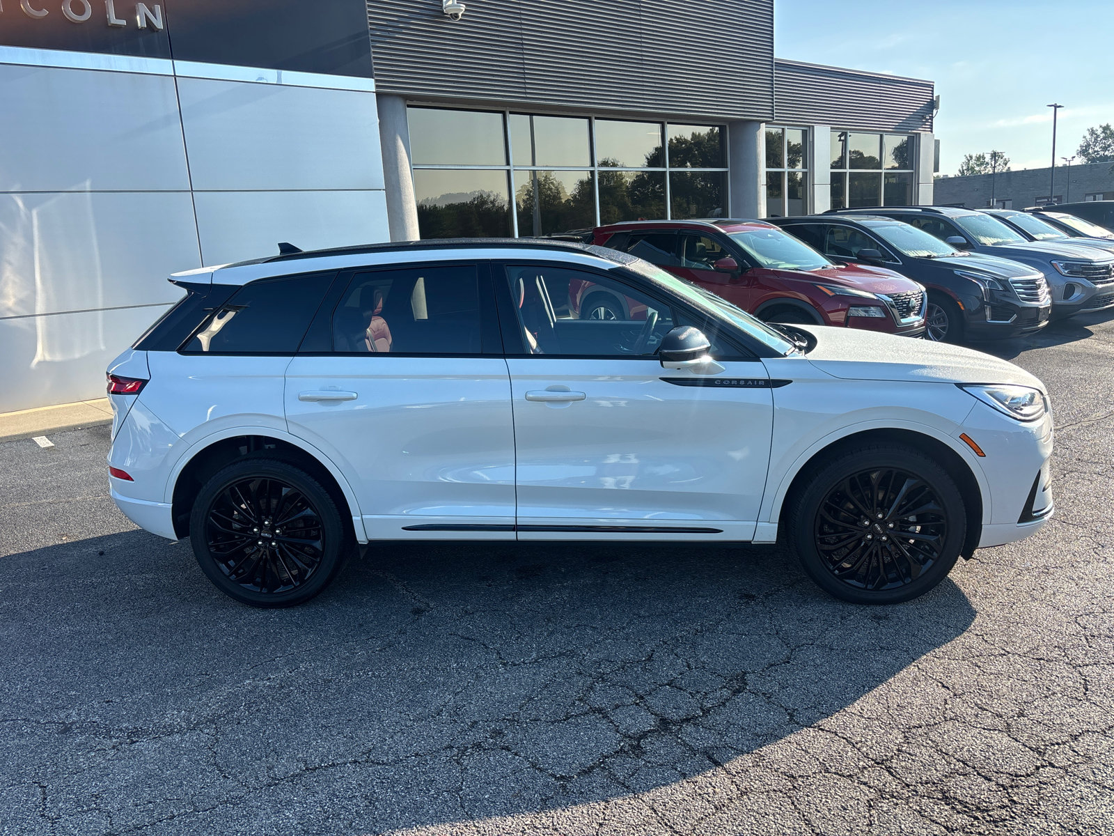 Certified 2024 Lincoln Corsair Reserve w/ Equipment Group 201A AWD/4WD image 8