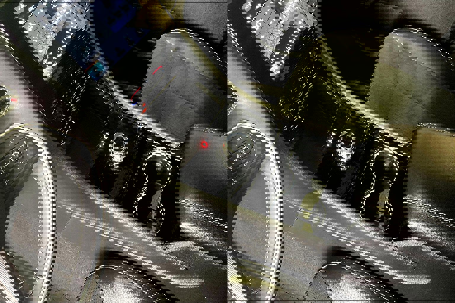 Used 2023 Jeep Grand Cherokee L Altitude image 17