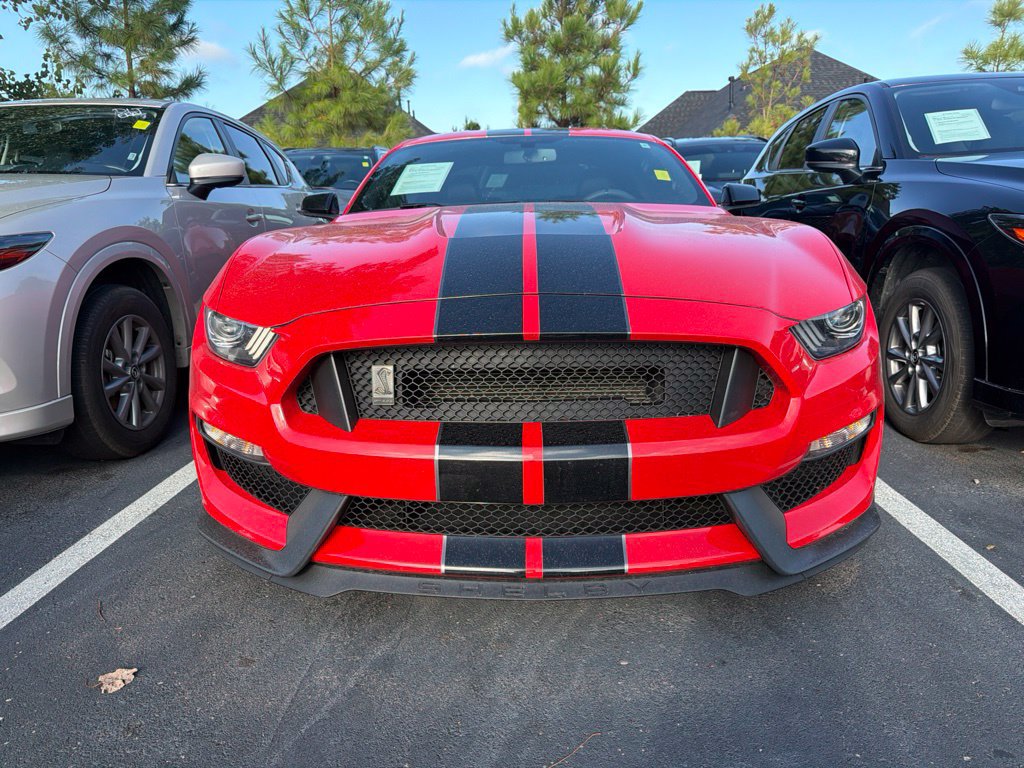Used 2019 Ford Mustang Shelby GT350 w/ Technology Package RWD image 2
