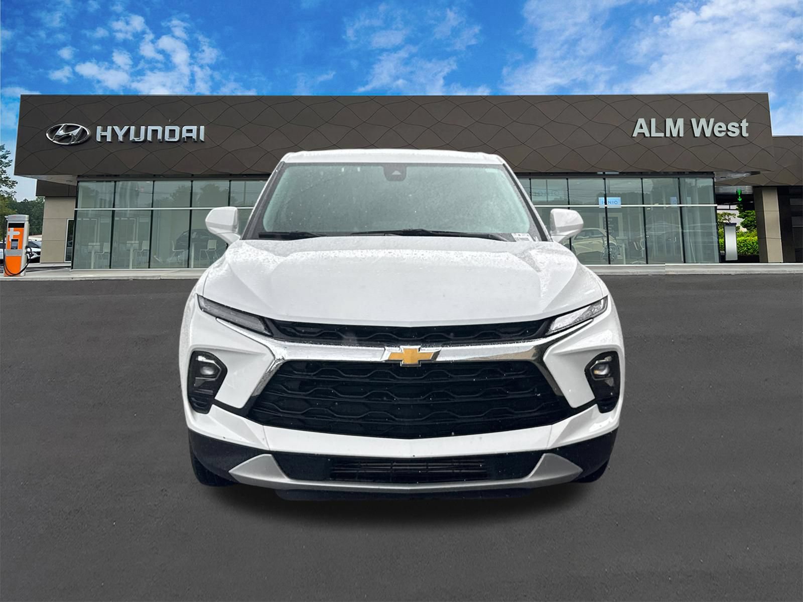 Used 2025 Chevrolet Blazer LT FWD video 2