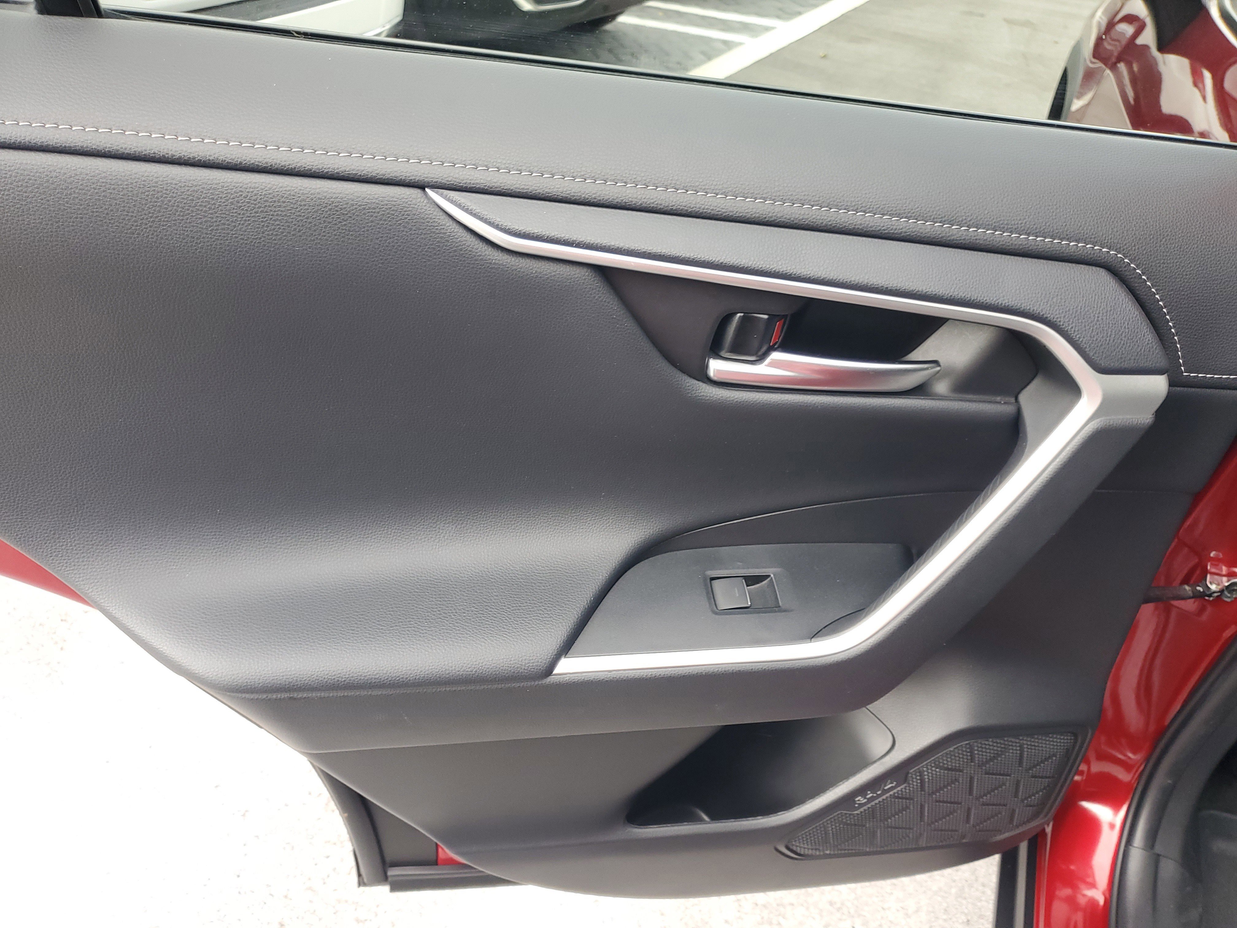 Used 2023 Toyota RAV4 Limited image 16