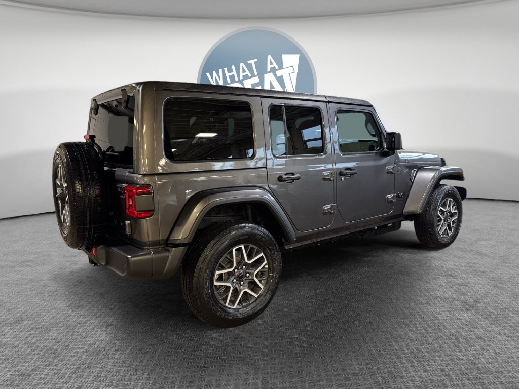 New 2026 Jeep Wrangler Unlimited Sahara w/ Safety Group AWD/4WD image 3