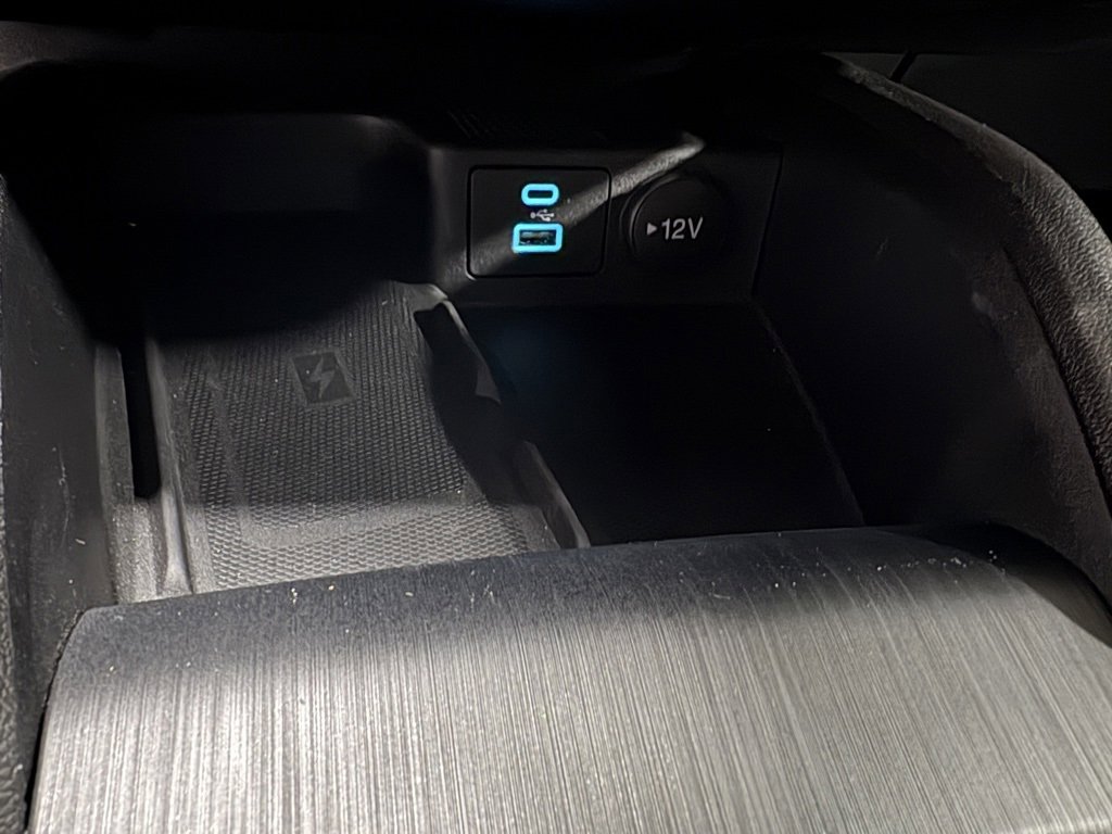 Used 2023 Ford Escape Platinum w/ Premium Technology Package image 15