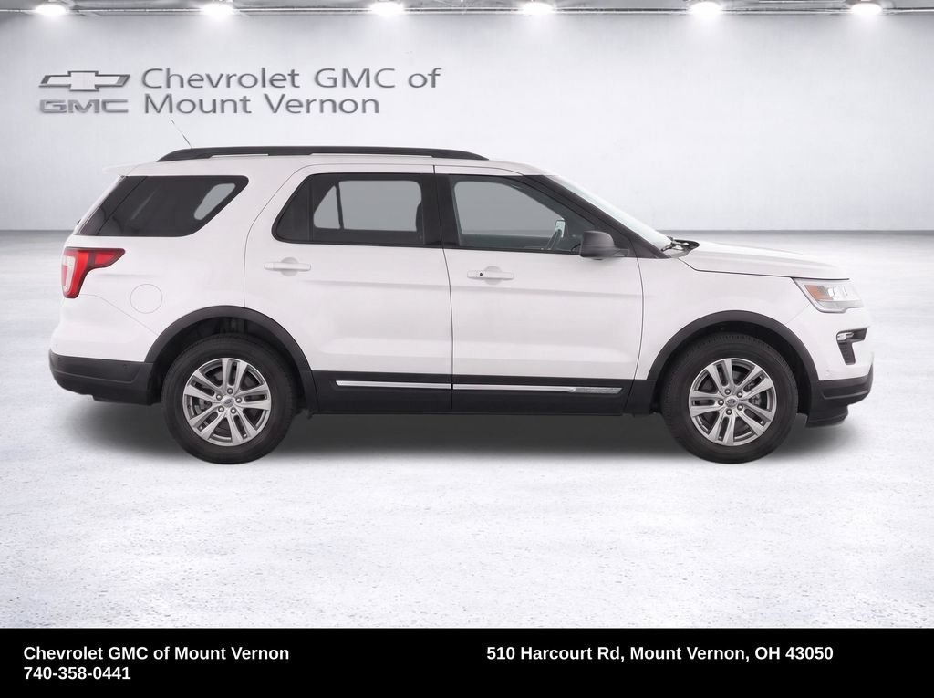 Used 2019 Ford Explorer XLT w/ Equipment Group 202A AWD/4WD image 10