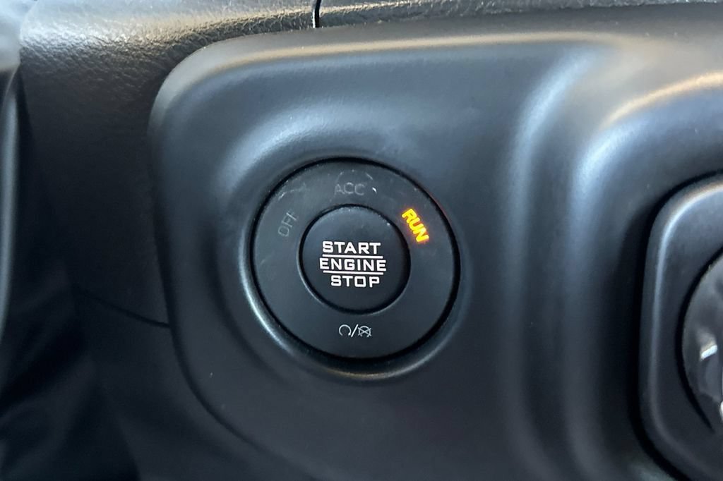 Used 2023 Jeep Wrangler Unlimited Sahara w/ Cold Weather Group AWD/4WD image 20