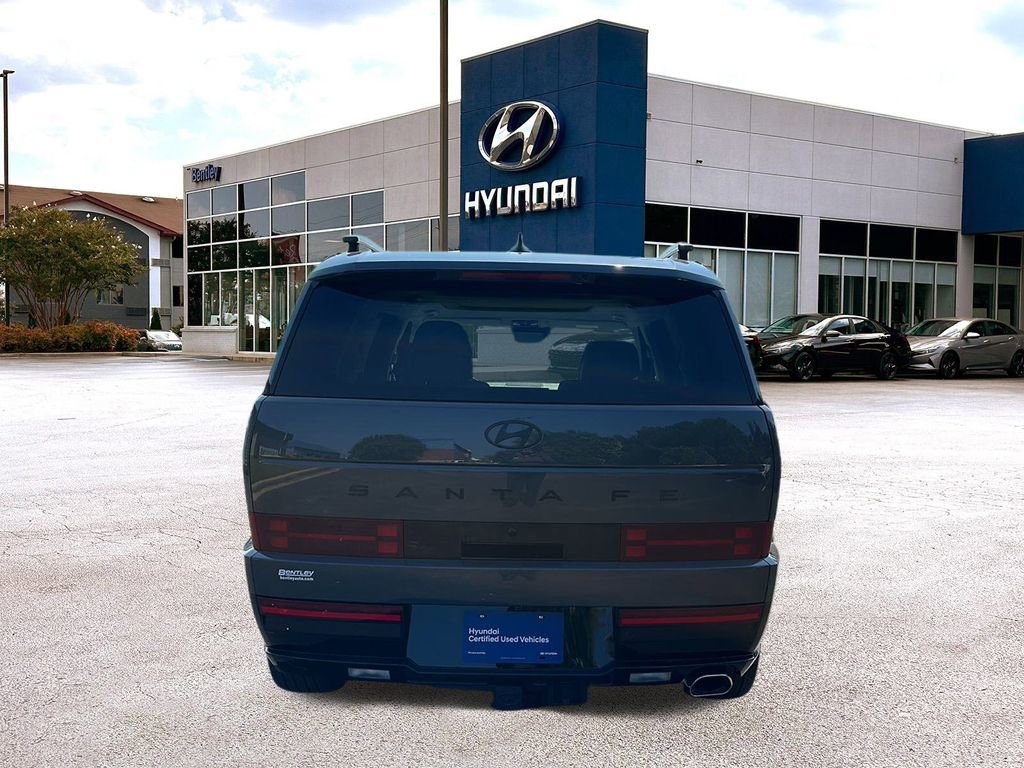 Used 2025 Hyundai Santa Fe Calligraphy w/ Tow & Go Package image 4