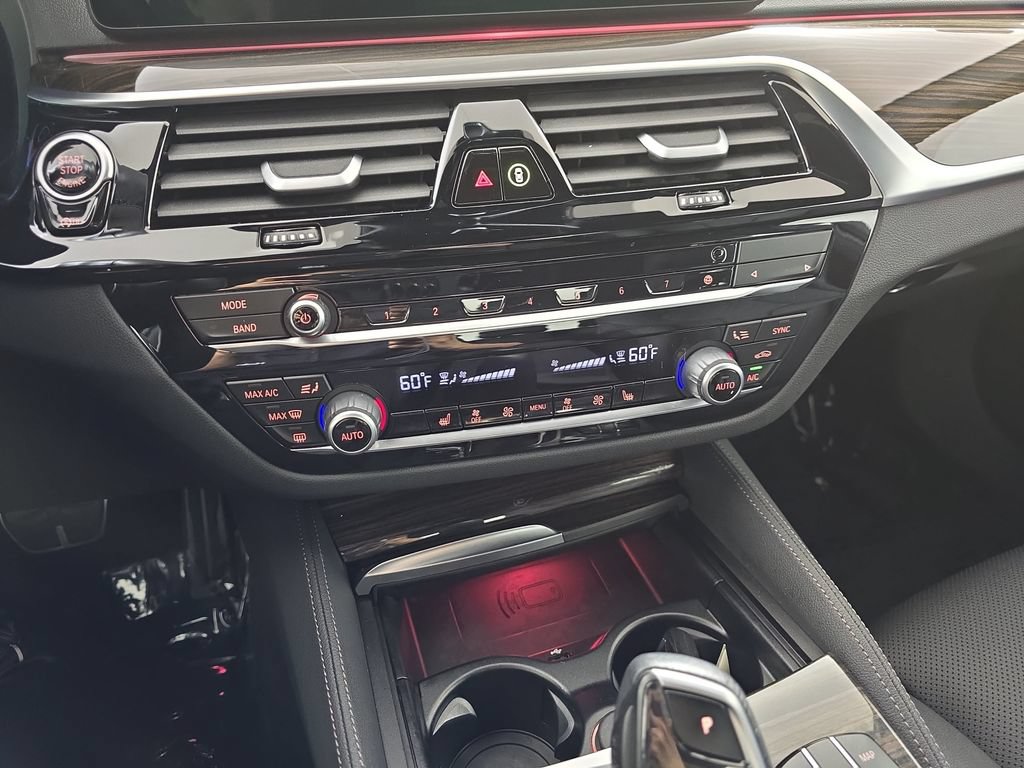 Certified 2023 BMW 530i xDrive w/ M Sport Package AWD/4WD image 24