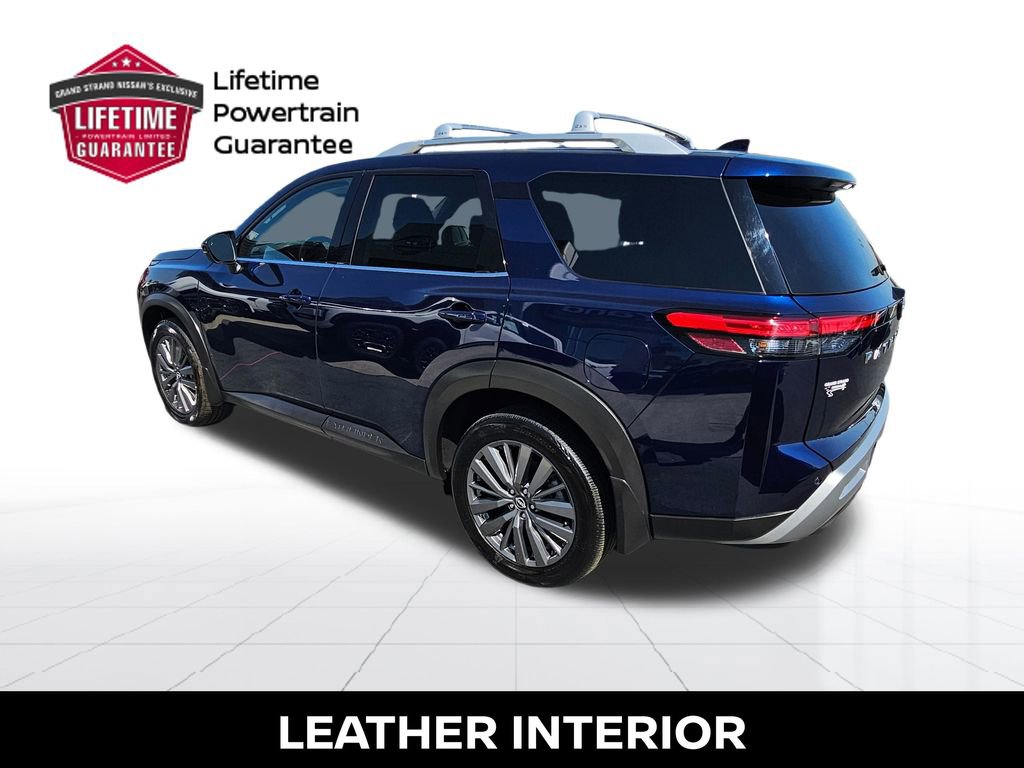 Used 2025 Nissan Pathfinder SL w/ SL Premium Package image 4