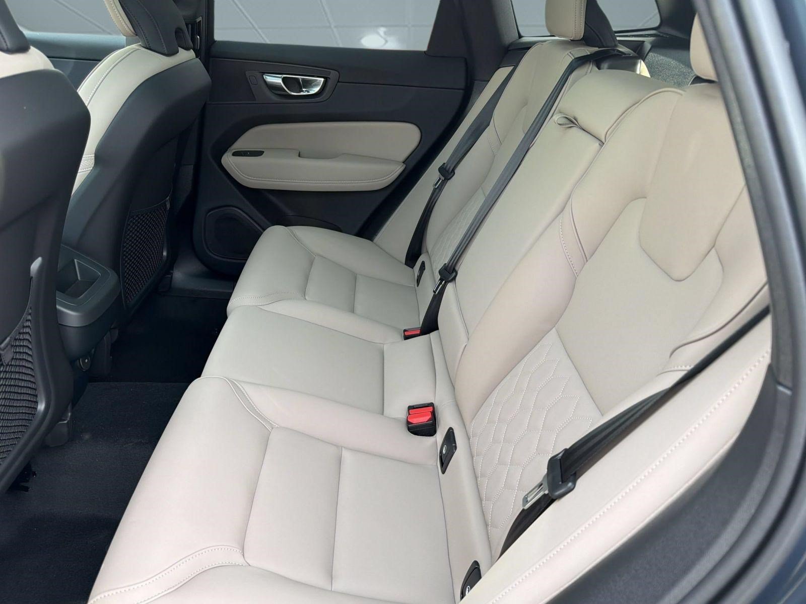 New 2026 Volvo XC60 B5 Plus w/ Climate Package AWD/4WD image 24