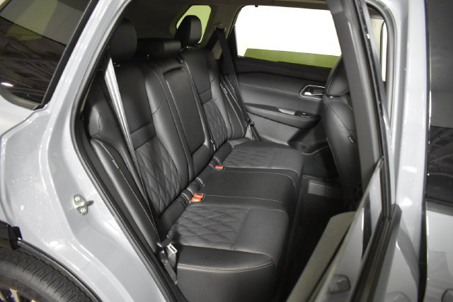 Certified 2026 Nissan Rogue Platinum w/ Platinum Premium Package AWD/4WD image 35