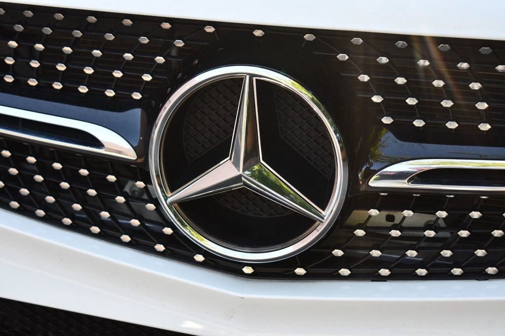 Used 2017 Mercedes-Benz GLC 43 AMG 4MATIC image 3